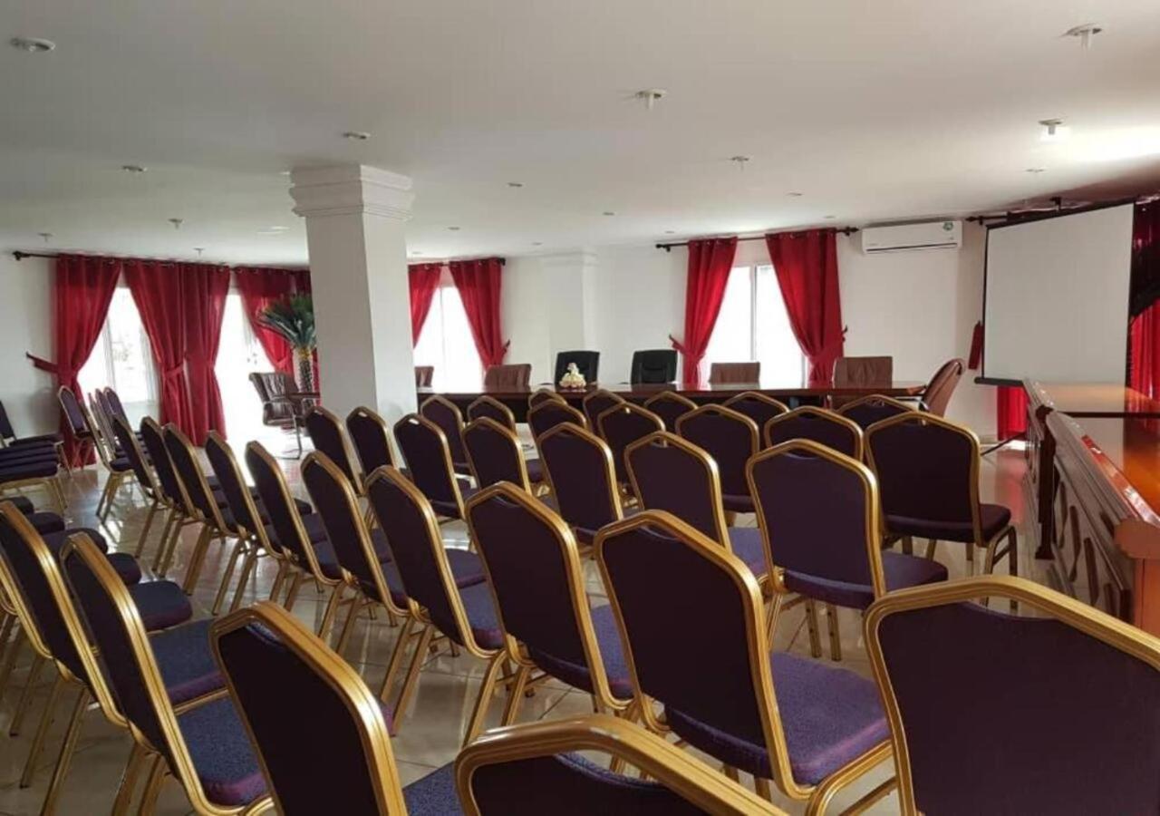 Hotel Imperial ليبرفيل المظهر الخارجي الصورة