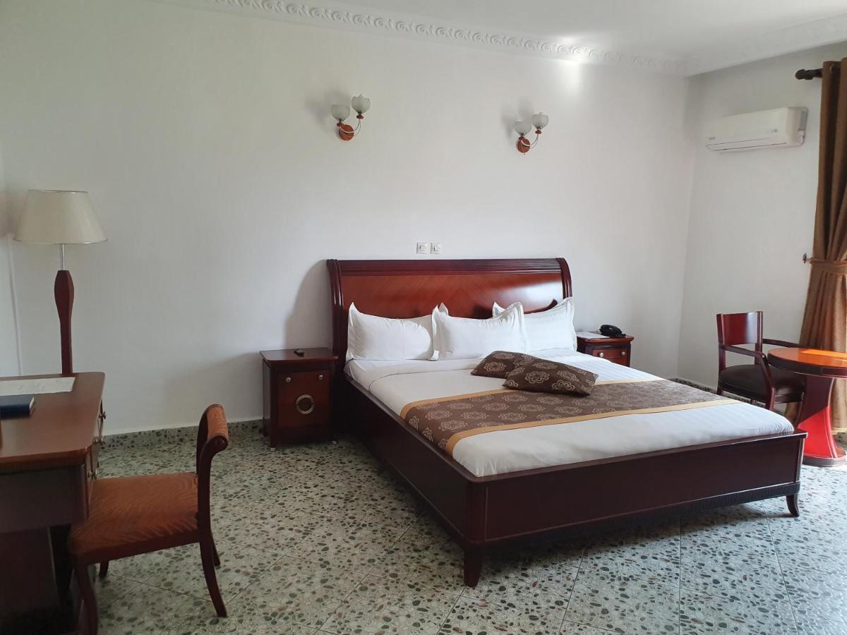 Hotel Imperial ليبرفيل المظهر الخارجي الصورة
